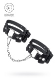 Черные кожаные оковы из двух ремешков
