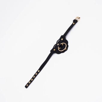 Черный фигурный кожаный ошейник с золотистой фурнитурой