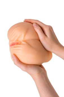 Мастурбатор вагина и анус с руками на попке Toyfa Juicy Pussy с вибрацией