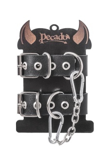 Черные кожаные наручники-браслеты из одного ремешка с люверсами